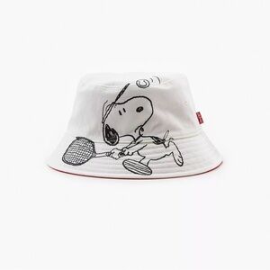 LEVI'S® X PEANUTS SPORT BUCKET HAT